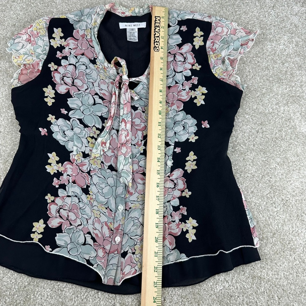 Nine West 100% Silk Floral Tie Neck Blouse Black Pink Flutter Sleeve Top Size 12 - Picture 6 of 7